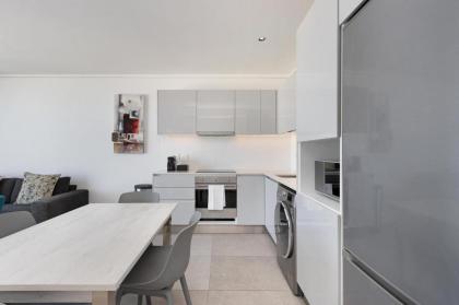 The Cosmo Luxury Suites by Totalstay - image 28