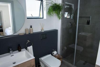 3 On Albany Luxury Apartments - image 25