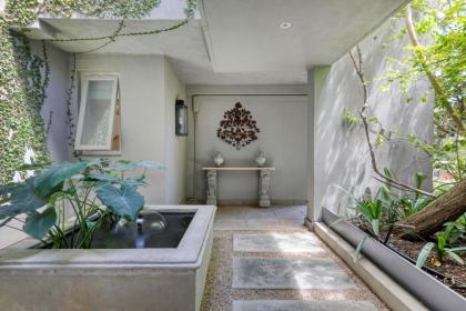 Solar Power French Country Cottage on Table Mountain - image 22