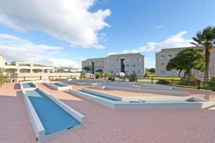 Beachfront Modern Property - image 3