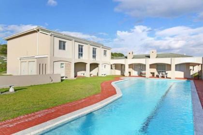 Beachfront Modern Property - image 5
