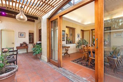 Beachfront Tuscan Villa Sunset Beach - image 23