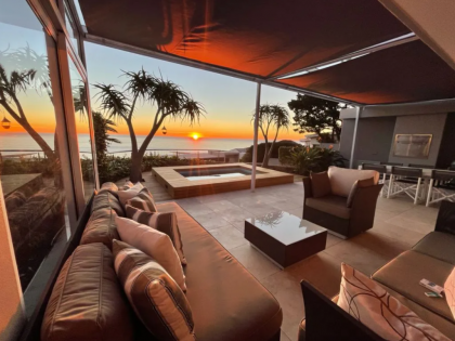 Stunning three-bedroom villa - image 3