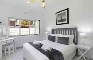 Beautiful Beachfront apartment - image 3
