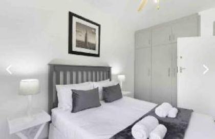 Beautiful Beachfront apartment - image 6