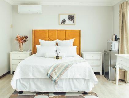 Mabhabha's Stay Inn 2 Cape Town