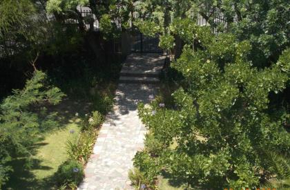Albany Court - image 19
