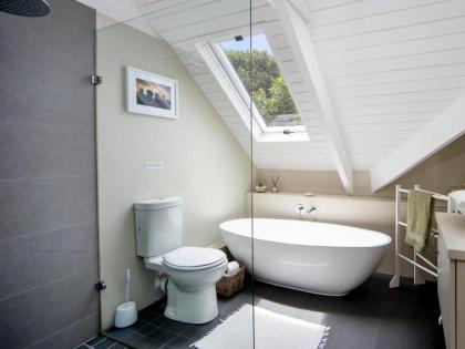 Shearwater Beach House - image 27