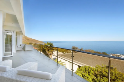 The Upper House A Stylish Villa in Upper Camps Bay - image 27