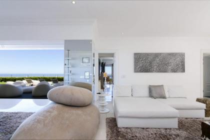 La Maison Herms Camps Bay Cape Town - image 27