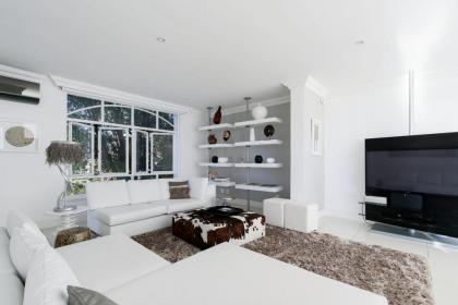 La Maison Herms Camps Bay Cape Town - image 28