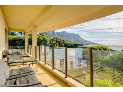 Oudekraal Lodge - comfortable and spacious 3-bedroom holiday - image 14