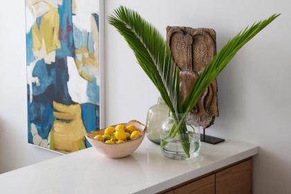 138 Kloof Road - stunning modern villa located in Bantry Bay - image 29