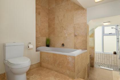 32 Bellevue street - image 7