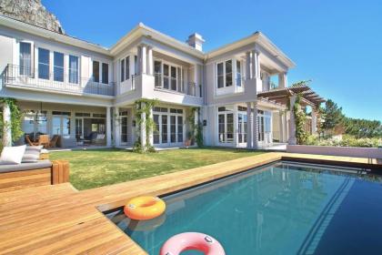 Serene 4 Bedroom Luxury Kid Friendly Villa Camps Bay Cape Town - image 24