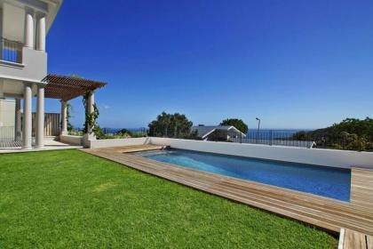 Serene 4 Bedroom Luxury Kid Friendly Villa Camps Bay Cape Town - image 25
