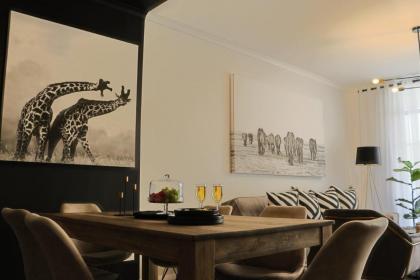 Melrose Apartment - image 23