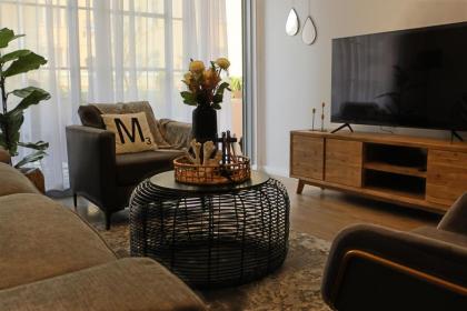 Melrose Apartment - image 26