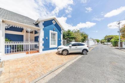 Vibrant 2BD Contemporary HomeObservatory! - image 26