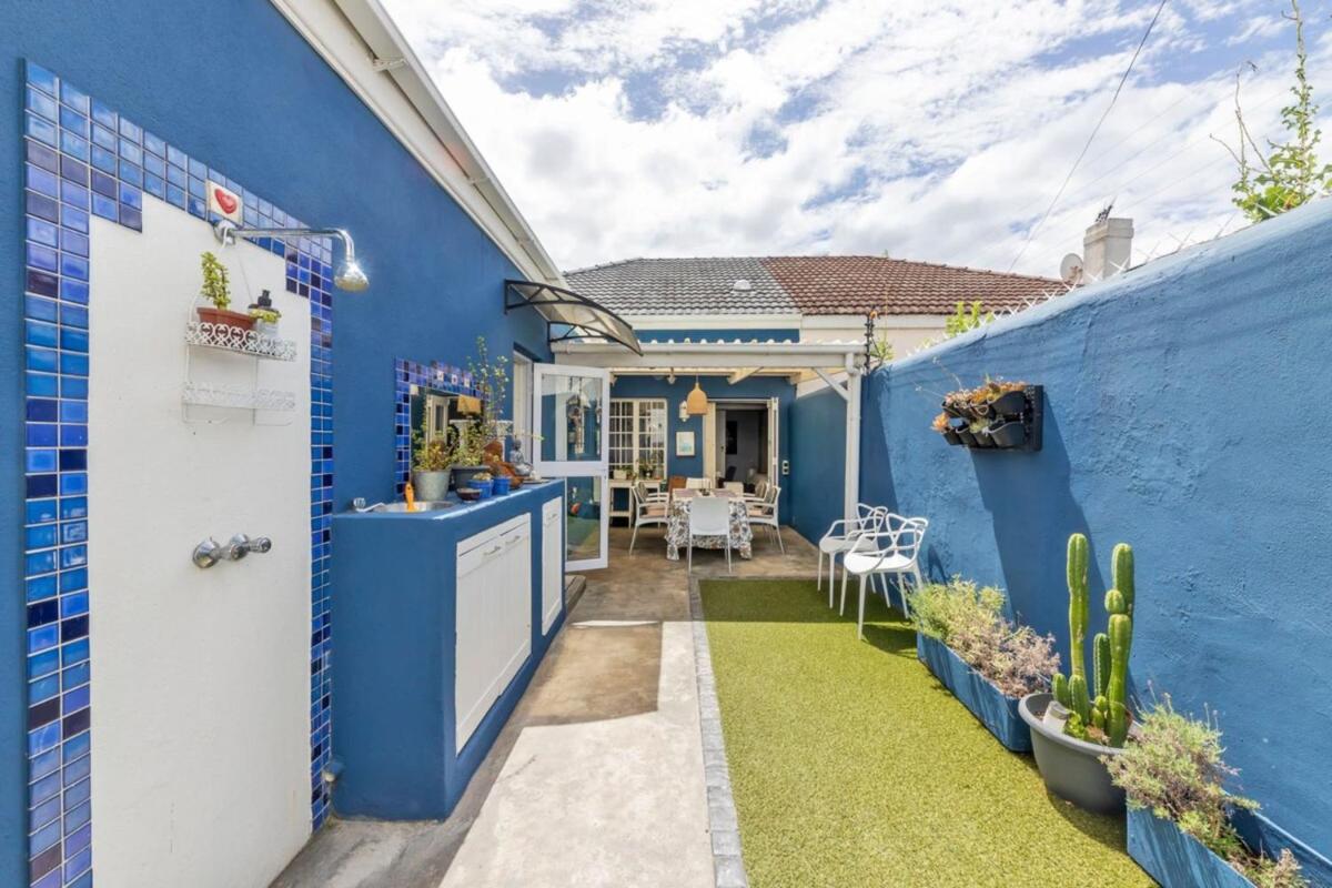 Vibrant 2BD Contemporary HomeObservatory! - image 5