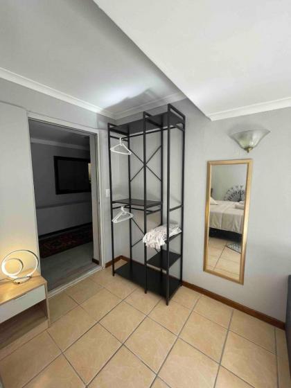 Lavish Camps Bay Pool Side Apartment - image 22
