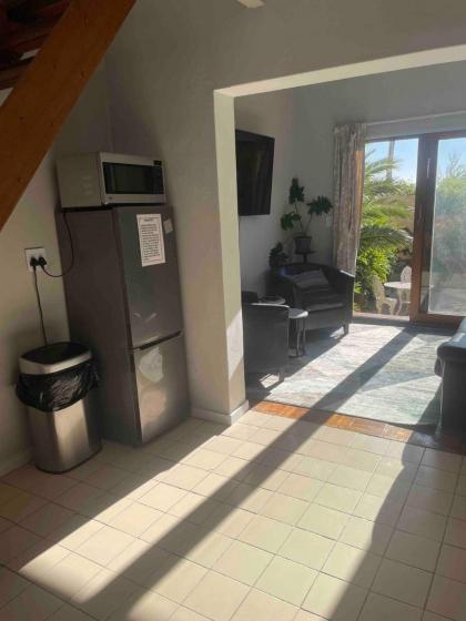 Lux Sea View Apartment Camps Bay - image 30