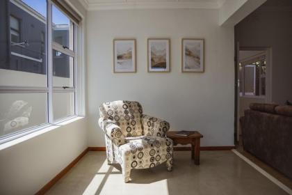 Beachside Cottage - image 22