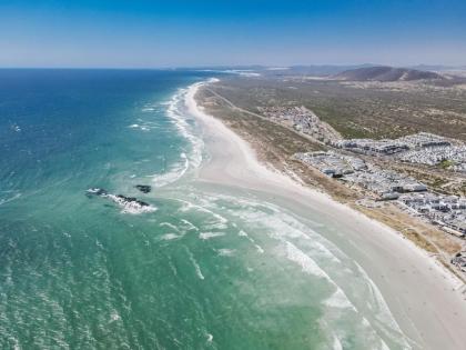 Beachside Cottage - image 28