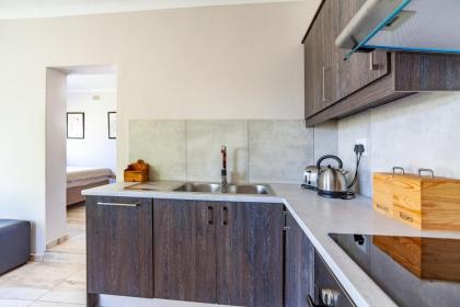 Modern Cozy Apartment Near Beach - image 6