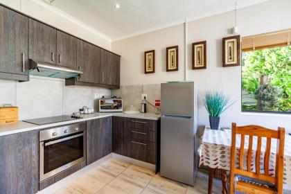 Modern Cozy Apartment Near Beach - image 9