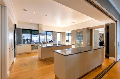 Clifton Mansion Villa - image 17