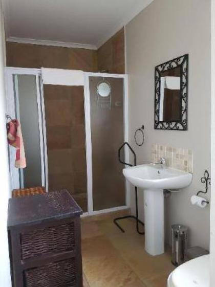Melkbosch Guesthouse - image 11