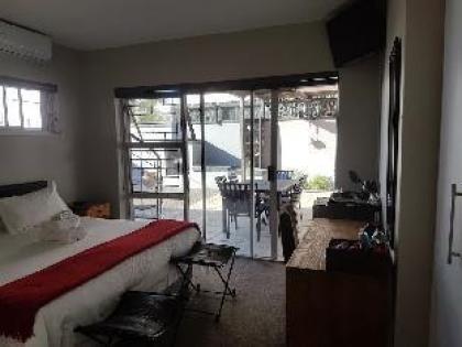 Melkbosch Guesthouse - image 21