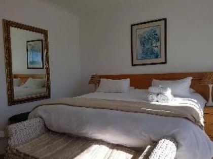 Melkbosch Guesthouse - image 6