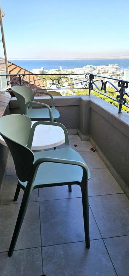 Spacious 2 bedroom Apartment - Harbour views - image 19
