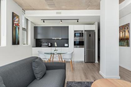 The Quarter Luxury Apartments - image 26