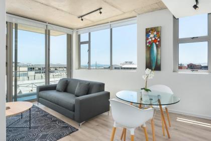 The Quarter Luxury Apartments - image 30