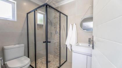 Inkantu Self-catering Apartments - image 29
